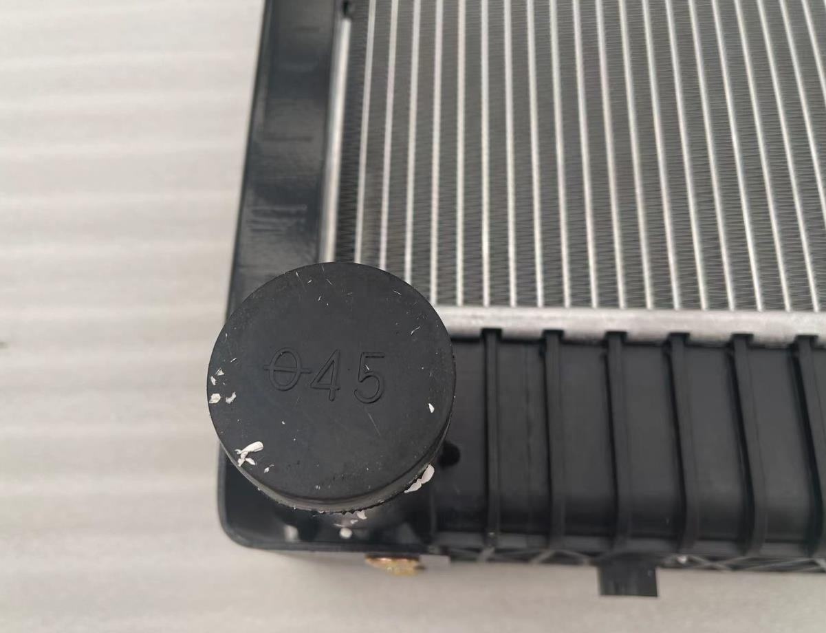 Shacman Delong F3000 Aolong aluminium radiatorconstructie DZ9112532888 B